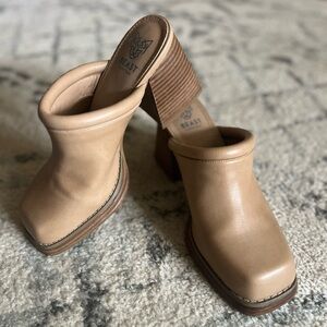 BEAST Francesca Tan Square Toe Block Heel Leather Mules size 8